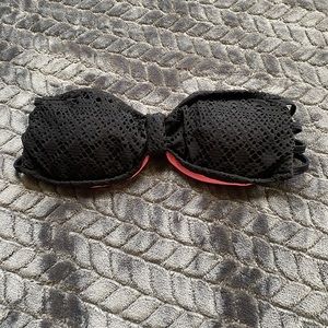 Strapless swimsuit top